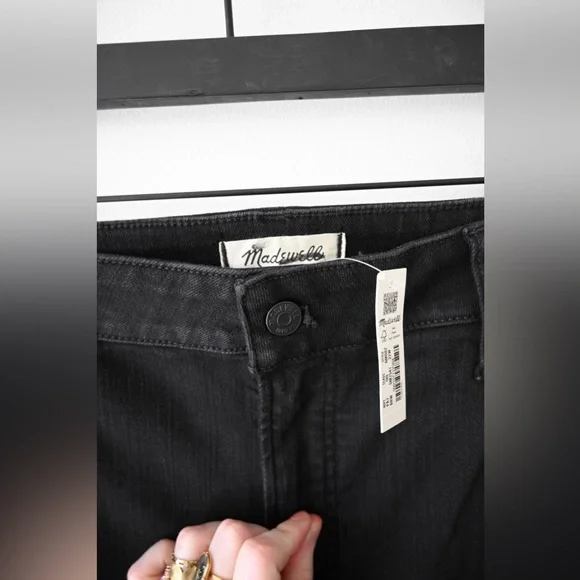 Madewell "Curvy Perfect Vintage Wide Leg" Jeans - Picture 7 of 9